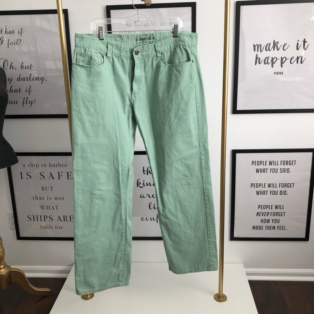 38/32 men’s mint jean chinos